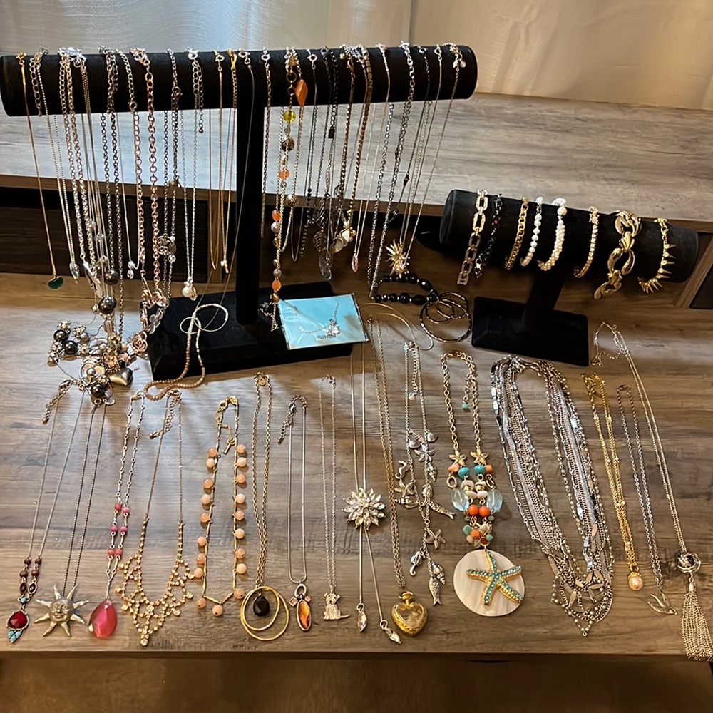 Huge lot of  Jewelry. Necklaces & Bracelets. Some previously used.